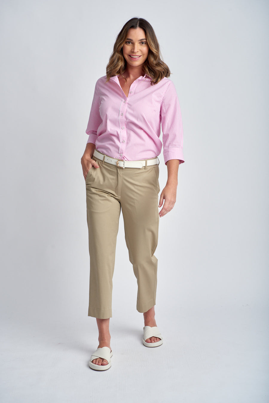 STRAIGHT LEG CROPPED PANT